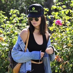 NWOT  Bumble Dating App Hat